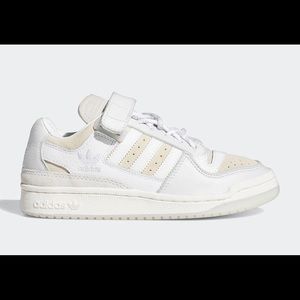 Forum Low Ivy Park Worn once w/ box/sleeper bag